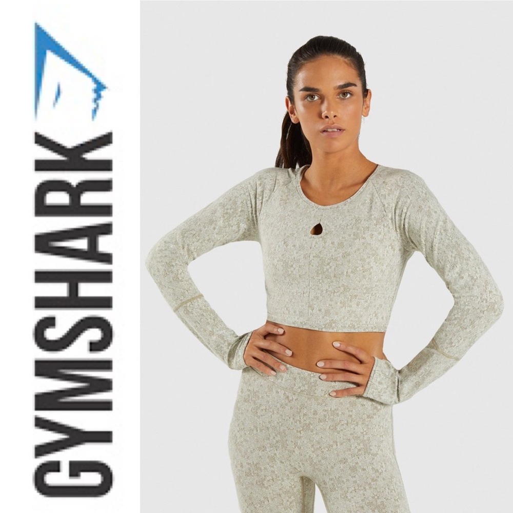 LTO SALE ⚠️✨🦈 EUC Gymshark Fleur Texture Crop Top
